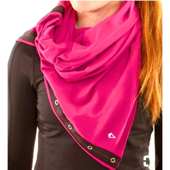 Lululemon Ivivva Village Chill Scarf Wrap Snap End Rulu Stretch Infinity NWT - Picture 2 of 5